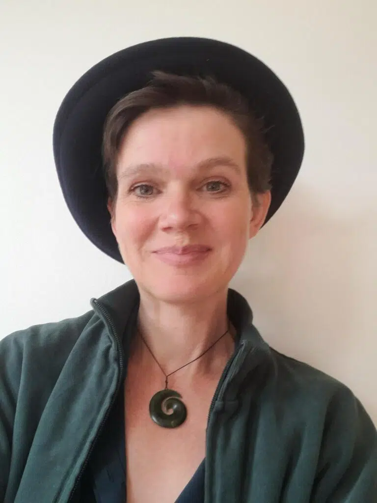 Dr. Nora Haakh
